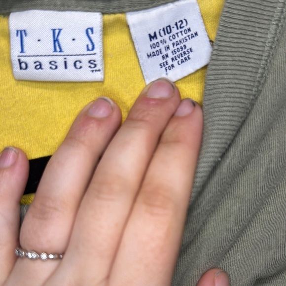 Olive Green Relaxed Fit Short Sleeve Tee boys medium - Picture 2 of 4